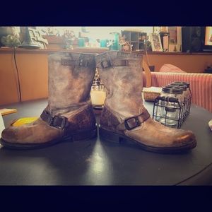 Barely worn Frye distressed boots 9